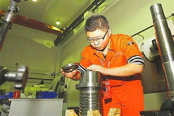 北京大学|9年过去了，放弃北大，选择技校的青海学霸，现状如何？