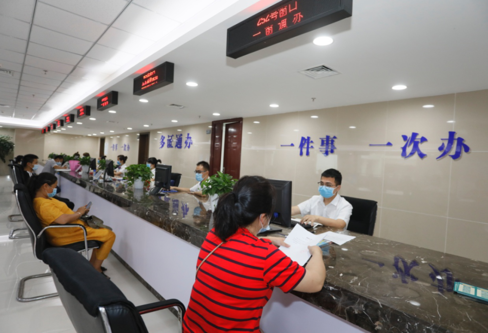 在这个专题分享会上市行政审批局做了交流发言看看分享了哪些经验