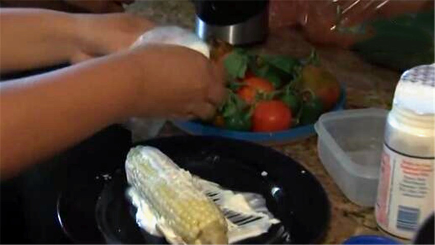 新冠肺炎疫情|美经济形势恶化！美媒：更多人生活拮据 超10％民众缺食物