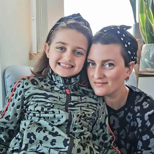 一女|英女子无法生育，痛改生活方式吃素7个月，奇迹怀孕成功诞下一女