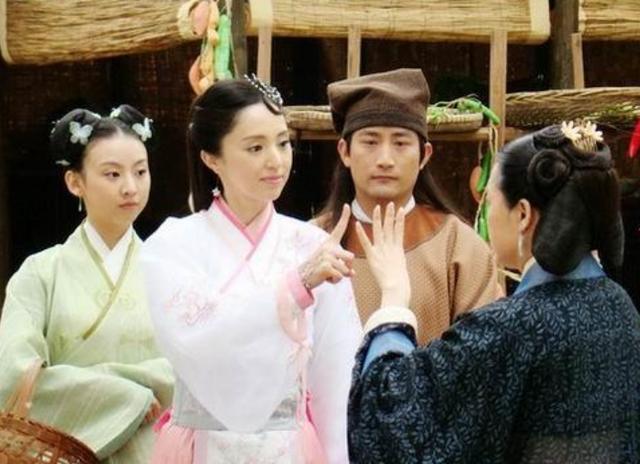 苏轼|苏轼妹妹出上联“面对面吃面”，苏轼好友对出下联，羞坏了苏妹妹