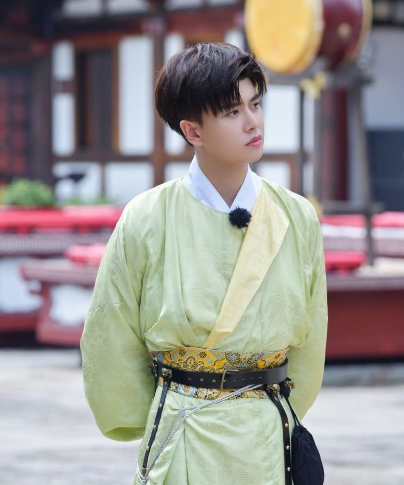 极限挑战|《极挑》收视破2.5，质量却一言难尽，不照顾飞行嘉宾口碑全面崩盘