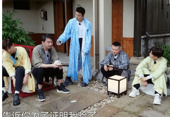 极限挑战|《极挑》收视破2.5，质量却一言难尽，不照顾飞行嘉宾口碑全面崩盘