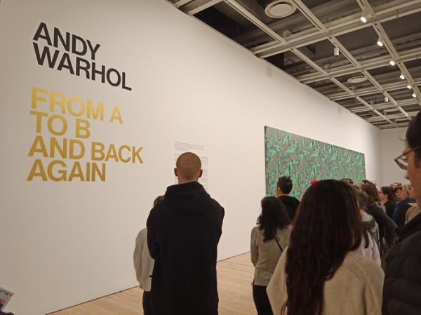 安迪·沃霍尔|安迪·沃霍尔与他的商业快餐艺术