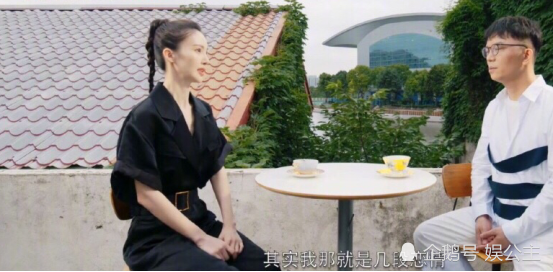 金晨|金晨否认拿恋情炒作：是被别人扣帽子！暗示邓伦团队泼她脏水！