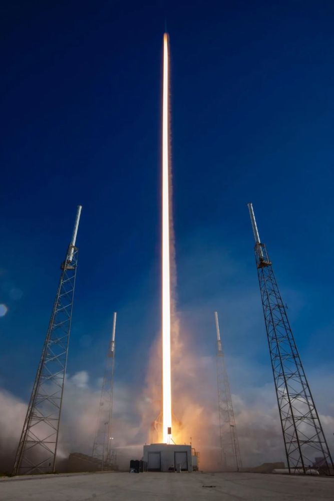 spacex|首次回收两半整流罩！SpaceX在省钱的路上越走越远