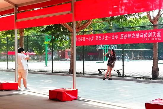 北京|特殊毕业“寄”！北京这所高校开启暖心“模式”，老师：我要见到我的孩子们