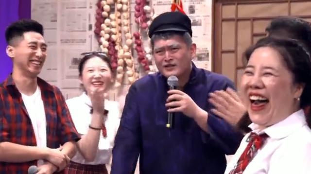 赵本山|赵本山儿子带妆模仿亲爹！网友：别人是模仿，你是传承