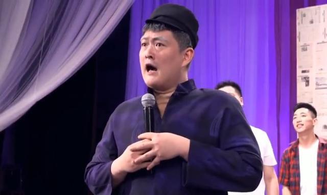 赵本山|赵本山儿子带妆模仿亲爹！网友：别人是模仿，你是传承