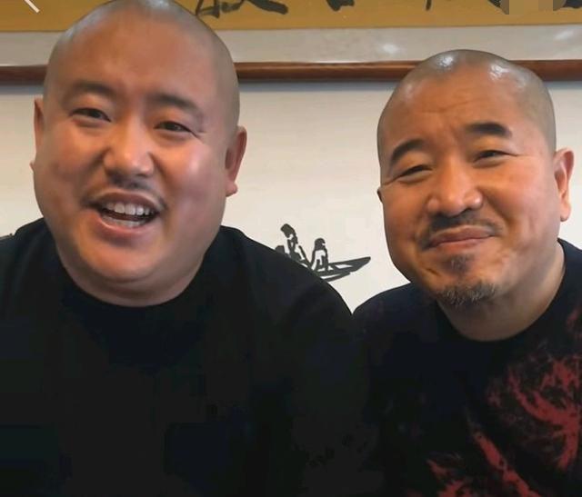 赵本山|赵本山儿子带妆模仿亲爹！网友：别人是模仿，你是传承