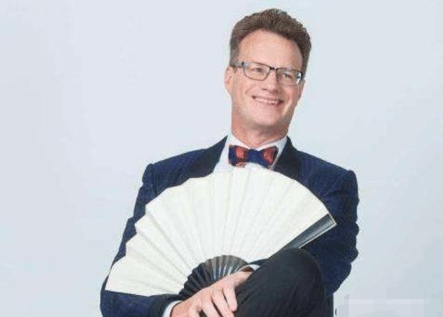 郭德纲|姜昆一手捧红的外国人大山，为何突然消失？郭德纲道出真相