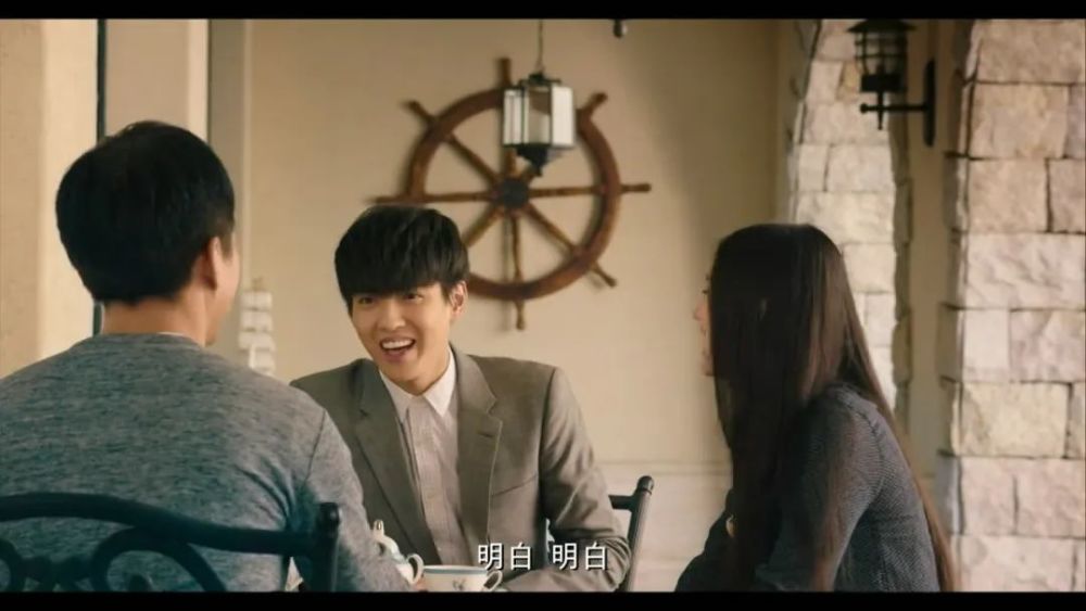 吴亦凡|吴亦凡参演电影上映，名导夸他有天分，杨紫这次赚大了