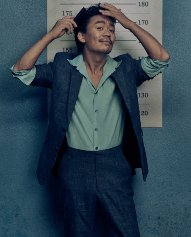 王宝强|王宝强离婚四年后大变样，恋爱后嫩如韩国欧巴，帅得叫马蓉后悔