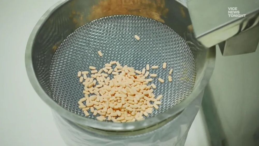 美国_社会|谣言惑众 美国抗疫难上加难