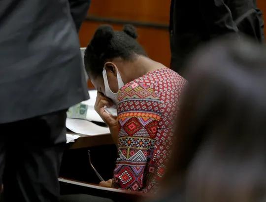 玛丽·艾伦·布伦南|不按时交作业，违反缓刑条例，美国黑人少女被收监6个月