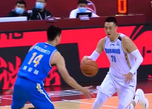 北京|北京10连胜！福建2人缺战1将伤退，林书豪打7分钟 骑了35分钟单车