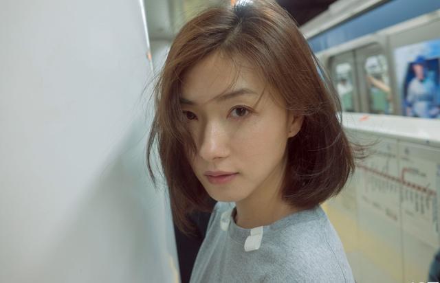 万茜|万茜被疑“变脸”？童年照流出眼鼻变化超明显，与明星脸差异大