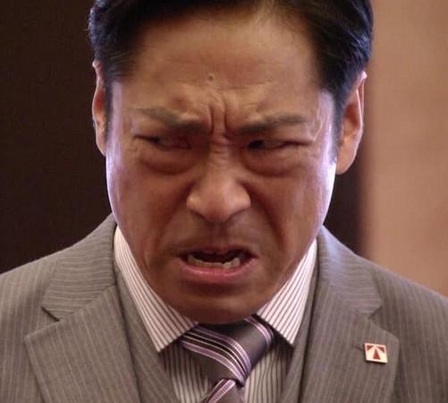 饰演大和田的演员香川照之本是歌舞伎世家出身,因此反派大和田才能够