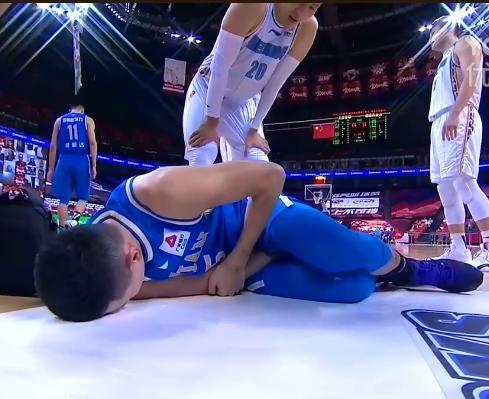 北京|北京10连胜！福建2人缺战1将伤退，林书豪打7分钟 骑了35分钟单车