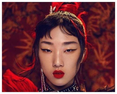 火箭少女101|团魂炸裂！火箭少女解散后罕见合体，队友围成圈保护Yamy现身