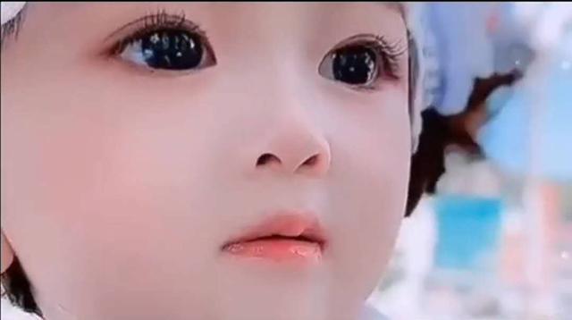 妈妈吐槽儿子眼睛像花生米晒出宝宝照片后众网友不敢置信