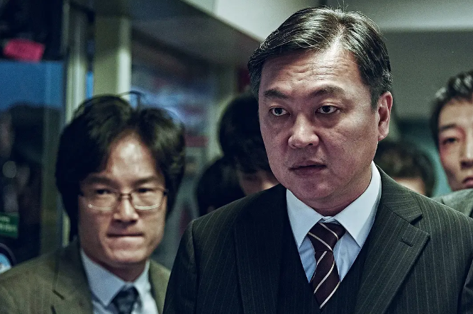 釜山行2|评分5.9，观众大喊退票，《釜山行2》不如前作，问题到底出在哪？