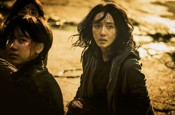 釜山行2|评分5.9，观众大喊退票，《釜山行2》不如前作，问题到底出在哪？