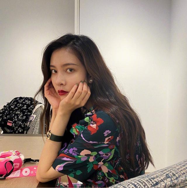 宋妍霏|避嫌？鹿晗宋妍霏先后曝光恋情，新剧还没火就着急解绑