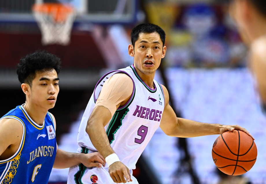 cba|CBA排名分析，北京10连胜仍难保第3，辽宁有机会，山东第8变数多