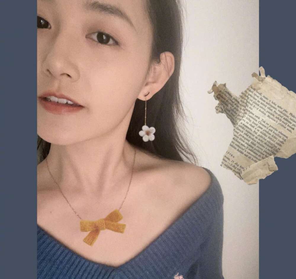 关晓彤|同样是“国民闺女”，蒋依依和关晓彤比差哪儿了？看两人新剧终于明白