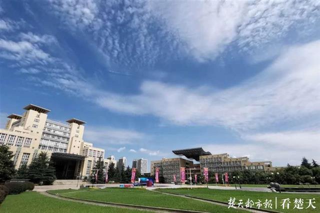 江汉大学怎么样排名_江汉大学2019年录取分数