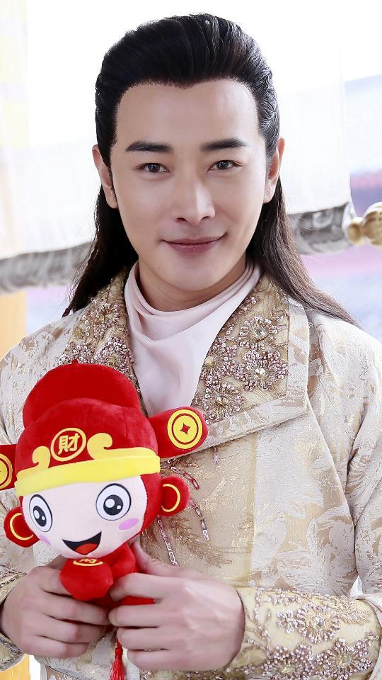 罗晋和唐嫣感情有变罗晋三个字回应真男人不犹豫