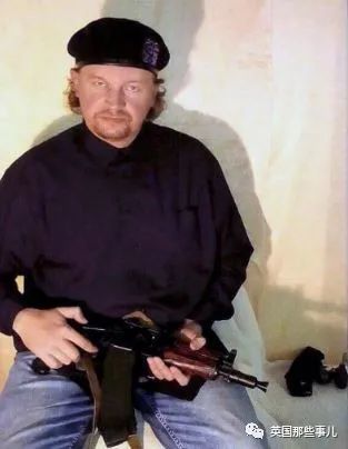 乌克兰_社会|乌克兰魔幻公交劫案：匪徒让总统录个诡异小视频就放人，总统居然照做了！