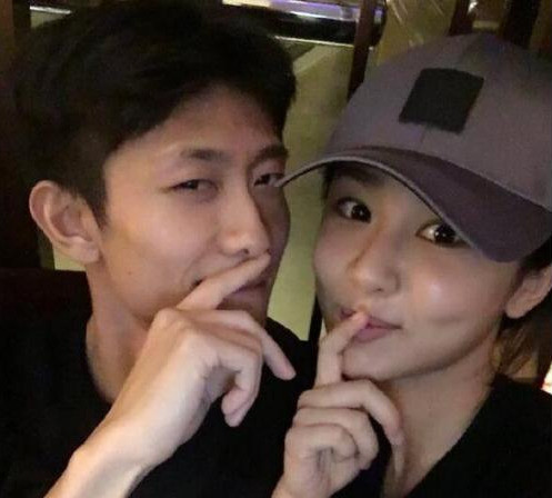 张一山|张一山与宋妍霏疑似同居被曝光，网友纷纷跳脚对比，看杨紫是咋说