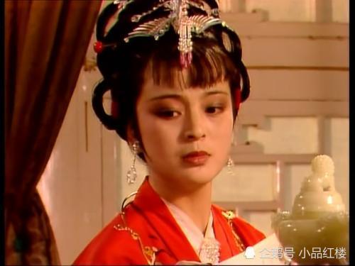 王熙凤|凤姐忌惮宝钗才能转而支持宝黛？凤姐：她也配？
