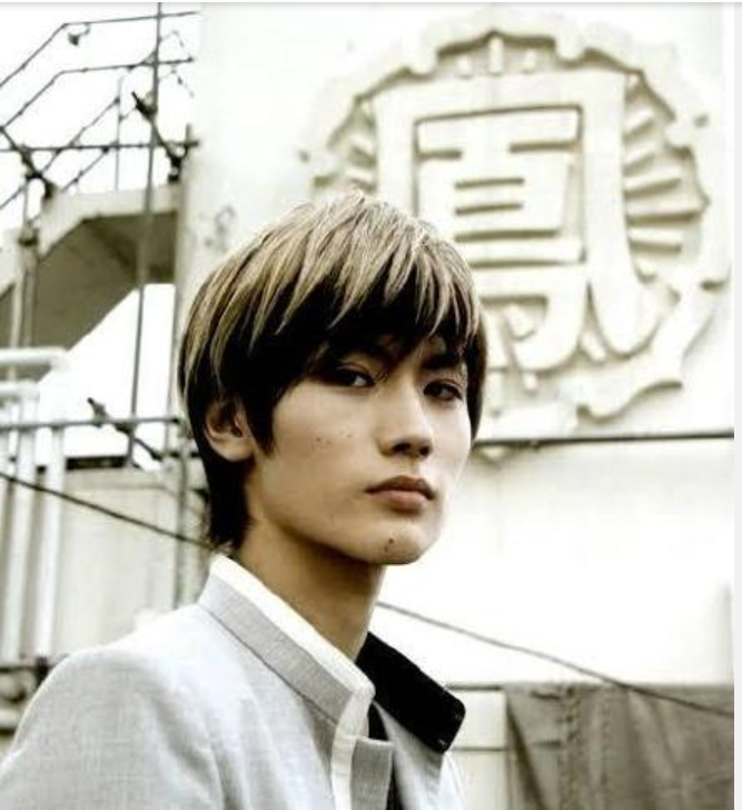 三浦春马|佐藤健参加三浦春马秘密葬礼，存在遗书是误读