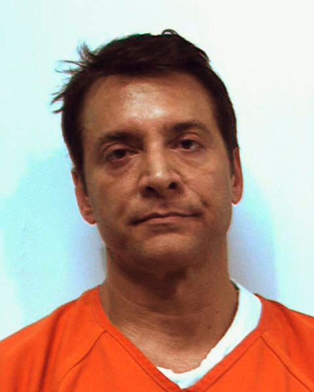 詹姆斯·肖尔|美国邪教大师骗信众在90度蒸汽中煮死，入狱1年他又出来讲成功学