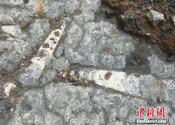 点击图片看原样大小图片