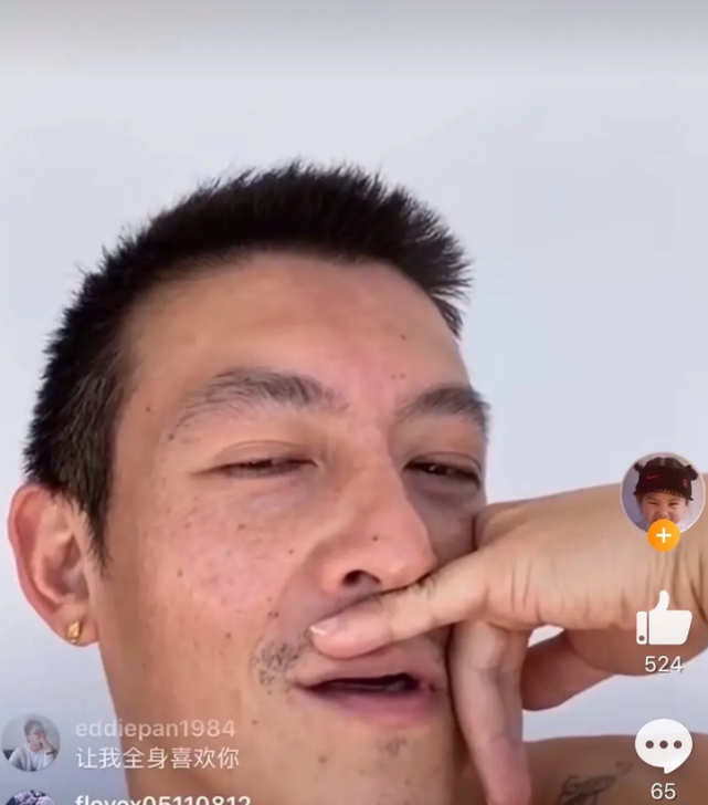 陈冠希|陈冠希晒女儿新画作，Alaia扎冲天辫头发凌乱，爸爸以女儿为傲