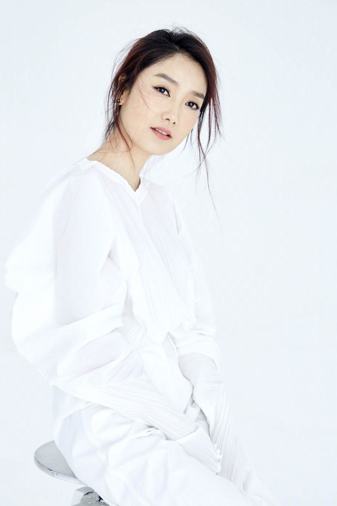 玲花|玲花手滑吃瓜，网友让她快跑，她的婚姻真的没啥问题吗？