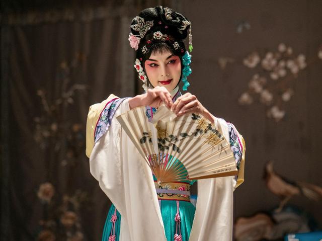 尹正|尹正：从袁华到商细蕊，这个自带BGM的男人，到底还有多少可能？