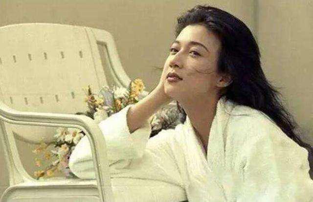 吴绮莉|抢了梅艳芳的旧爱与未婚夫，吴绮莉的情史比你想象中更彪悍