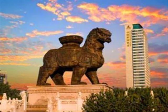 沧州铁狮子|沧州有座铁狮子，屹立一千多年不倒，可在20年前被专家“玩坏”