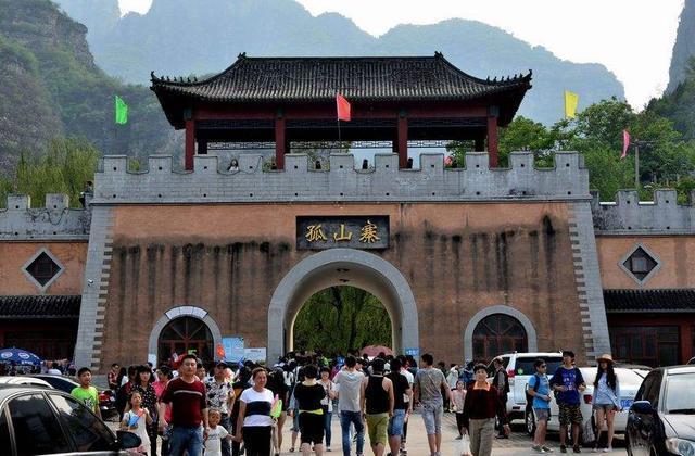 九寨沟|北京当地人才知道的景点，人称京西“九寨沟”，夏天来正合适