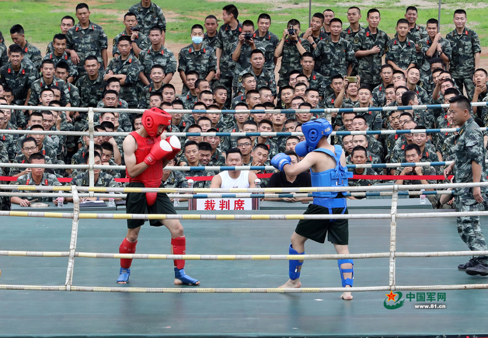 "近日,武警云南总队某支队一场紧贴实战,激发军人血性的搏击竞赛