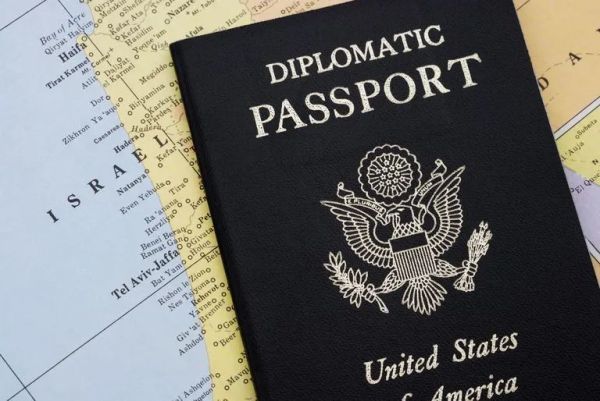 外交豁免权|撞死英国青年的美外交官妻子逮捕有望？英美取消其外交豁免权