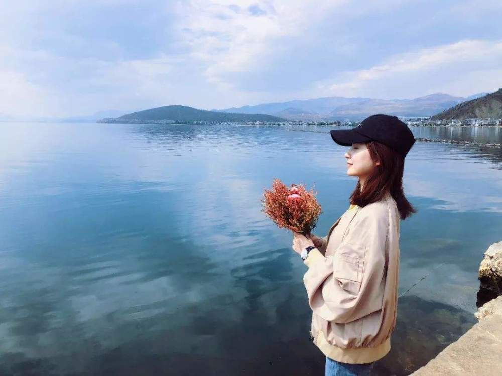 八九月份去云南旅游拍照好看的必备神器,穿上它,让你拍出大片的感觉