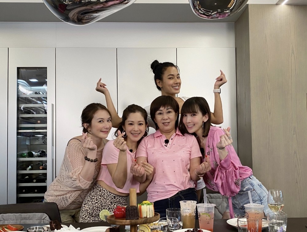 陈若仪|林志颖妻子陈若仪发长文，庆祝《婆婆和妈妈》结束录制，状态满分