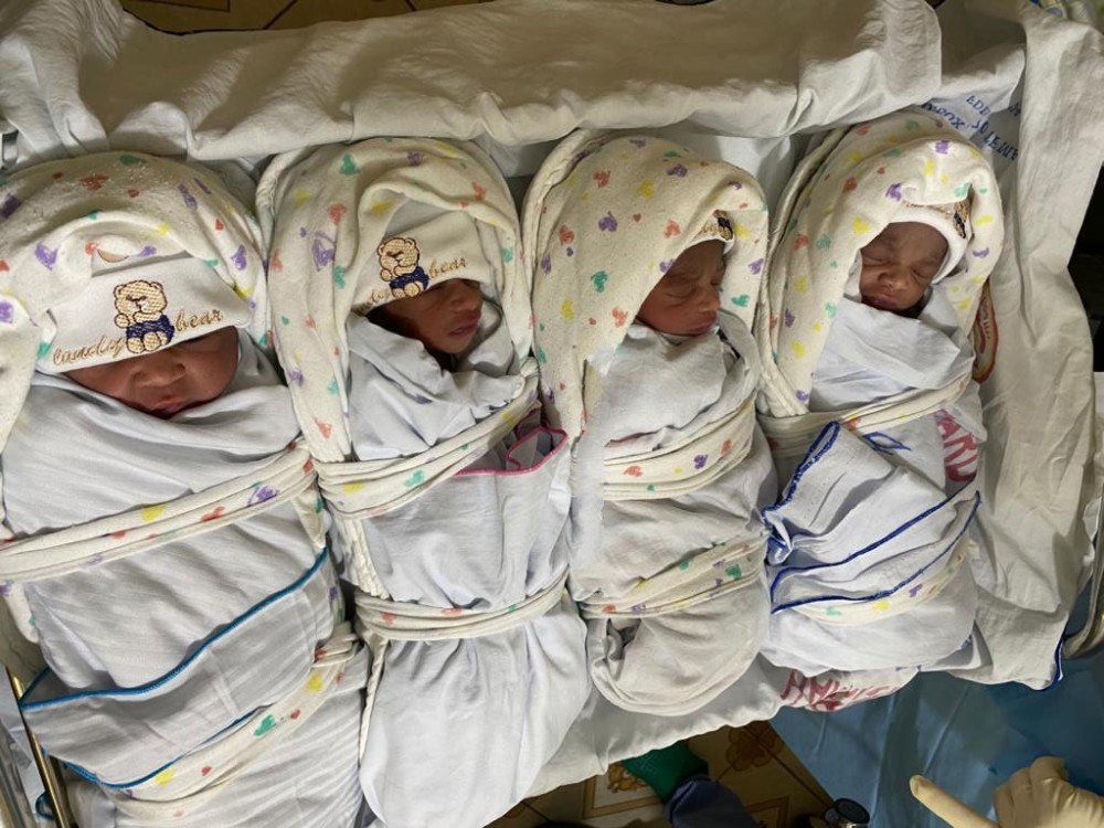 女子连生两个孩子后又生下四胞胎,丈夫偷偷溜走再也没回来