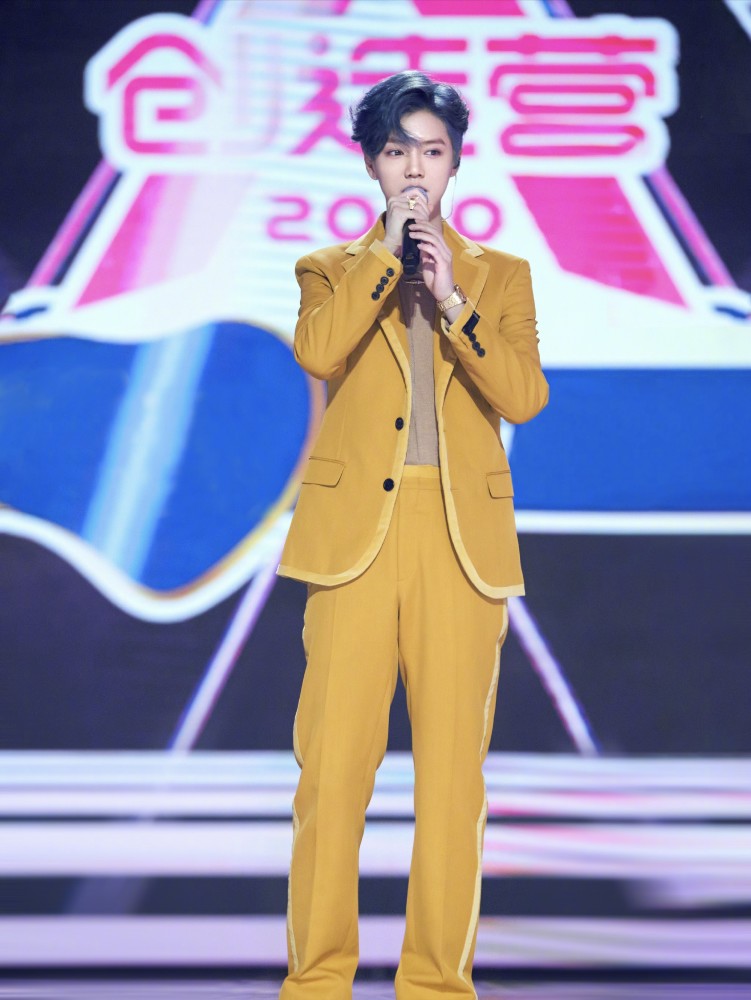 鹿晗|30岁的鹿晗终于开窍，放下颜值走上演技派道路，回归正轨的他真帅